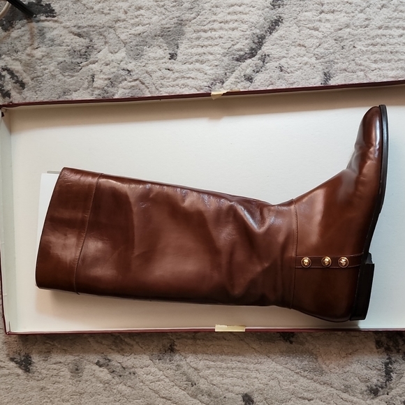 Ferragamo tan leather boots size 8 - Picture 3 of 9